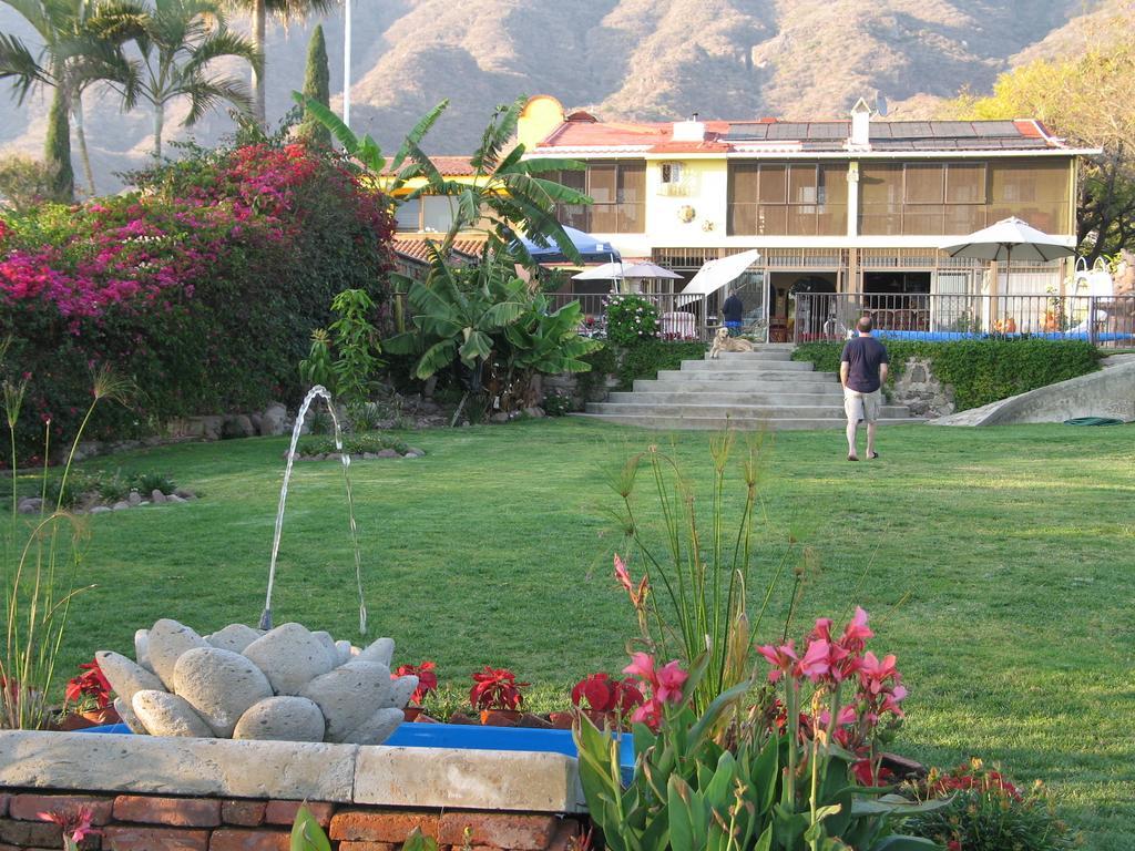 La Puerta Violeta Guesthouse & Spa San Juan Cosalá Exteriér fotografie